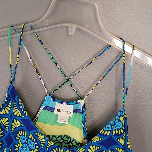 ☆ Size Lg Top☆ - Picture 3 of 7